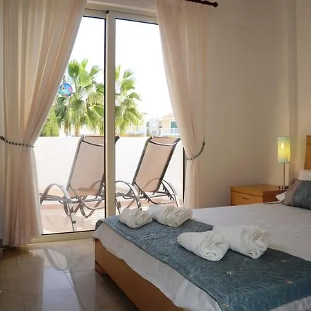 Vanessa 2 Bedroom * Paphos